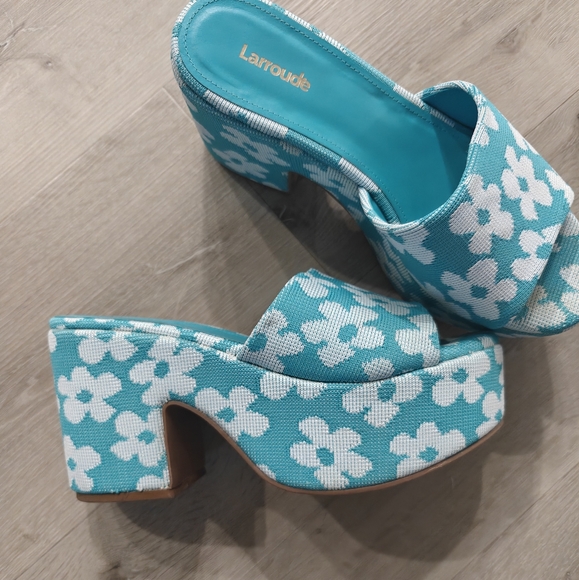 LARROUDE Size 8.5 - Picture 2 of 4